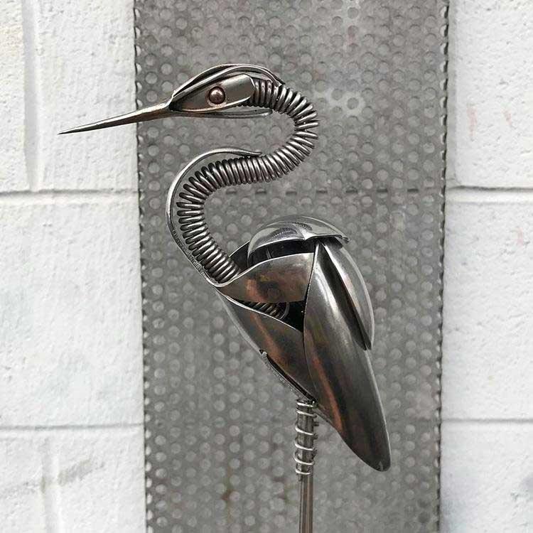 птицы из металлолома