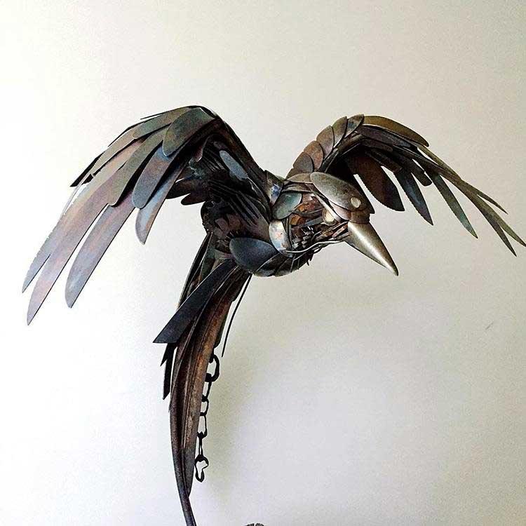 птицы из металлолома